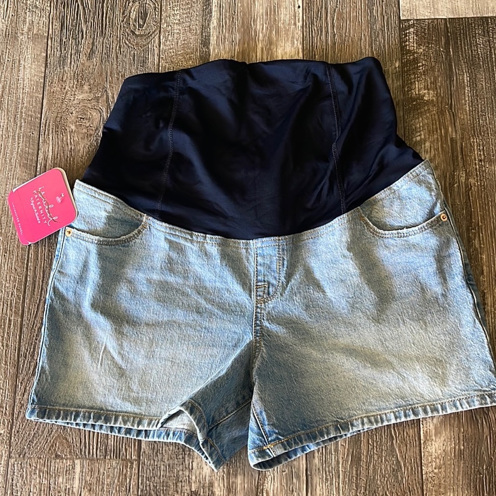 Isabel Maternity MIDI Crossover Panels Jean Shorts, 10/30